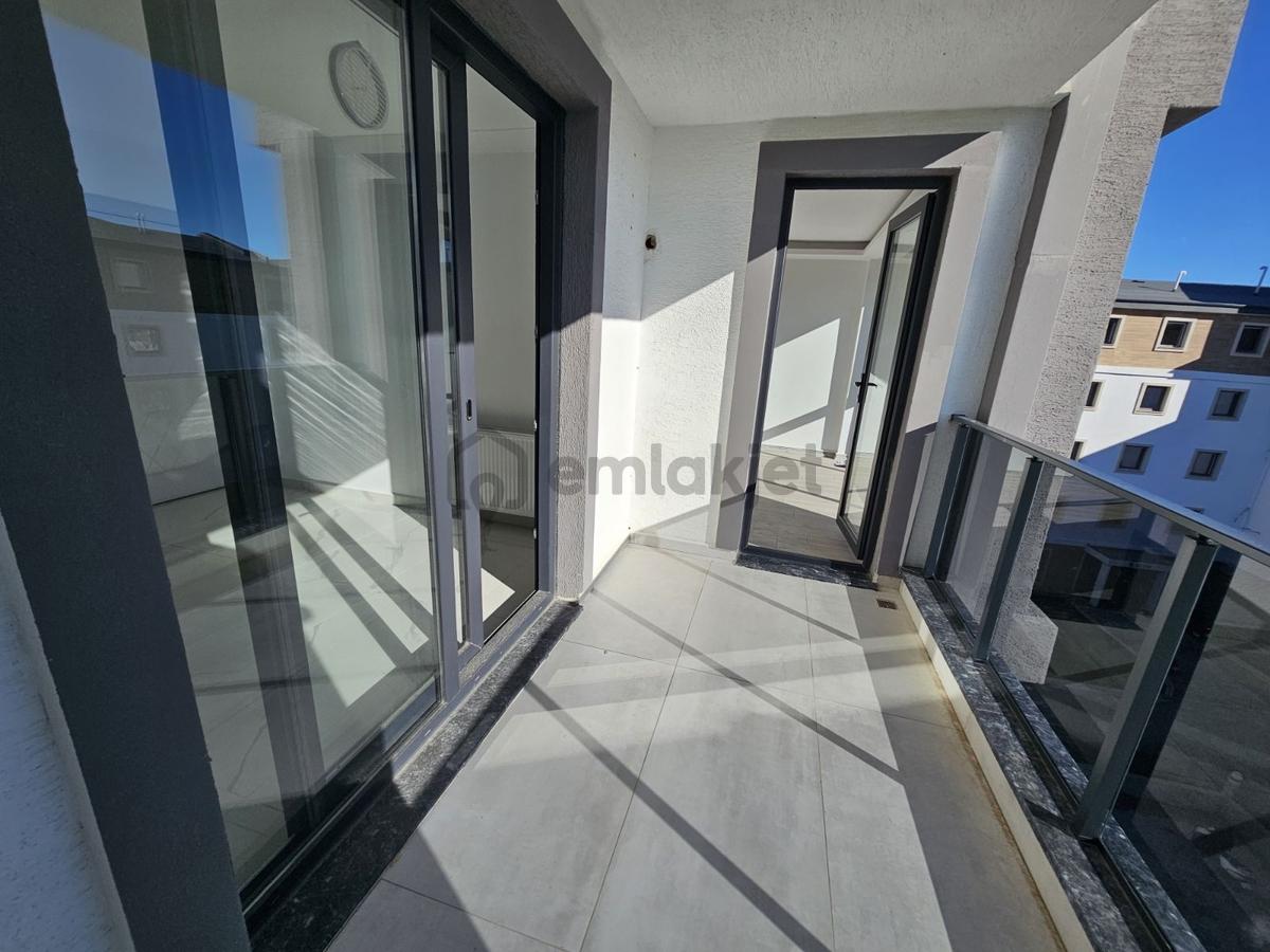 Onmax Ören Yolunda Konsept Sitede Kiralık 2+1 Daire - 9