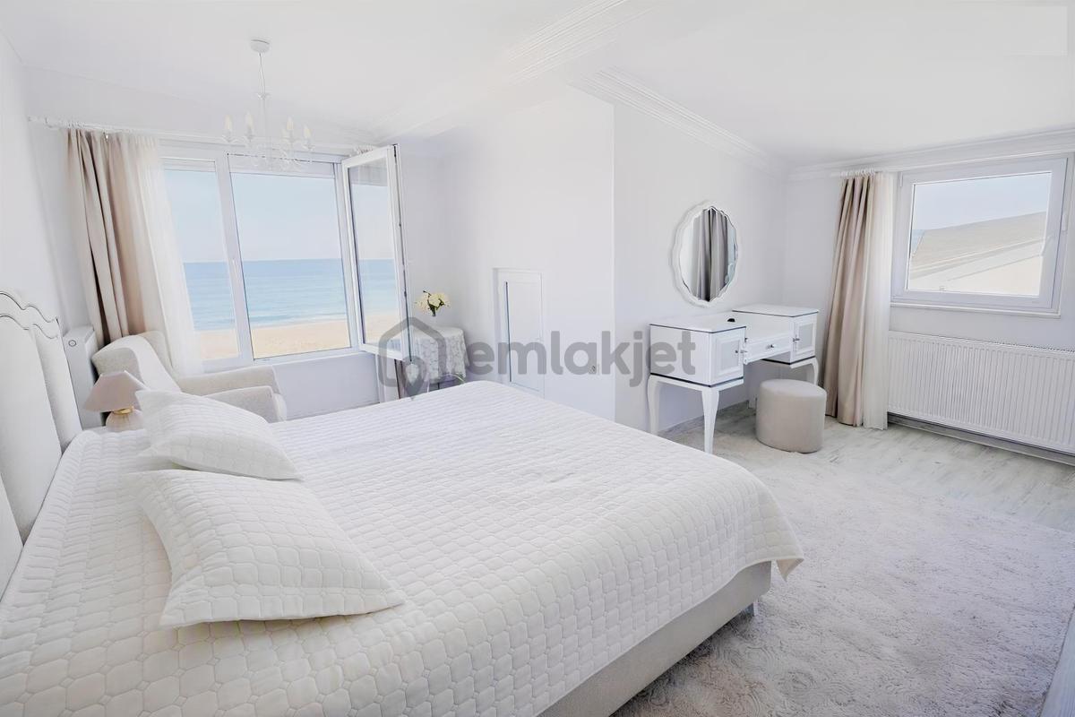 Denize Sıfır 5 Odalı Satılık Bahceli Villa - 10