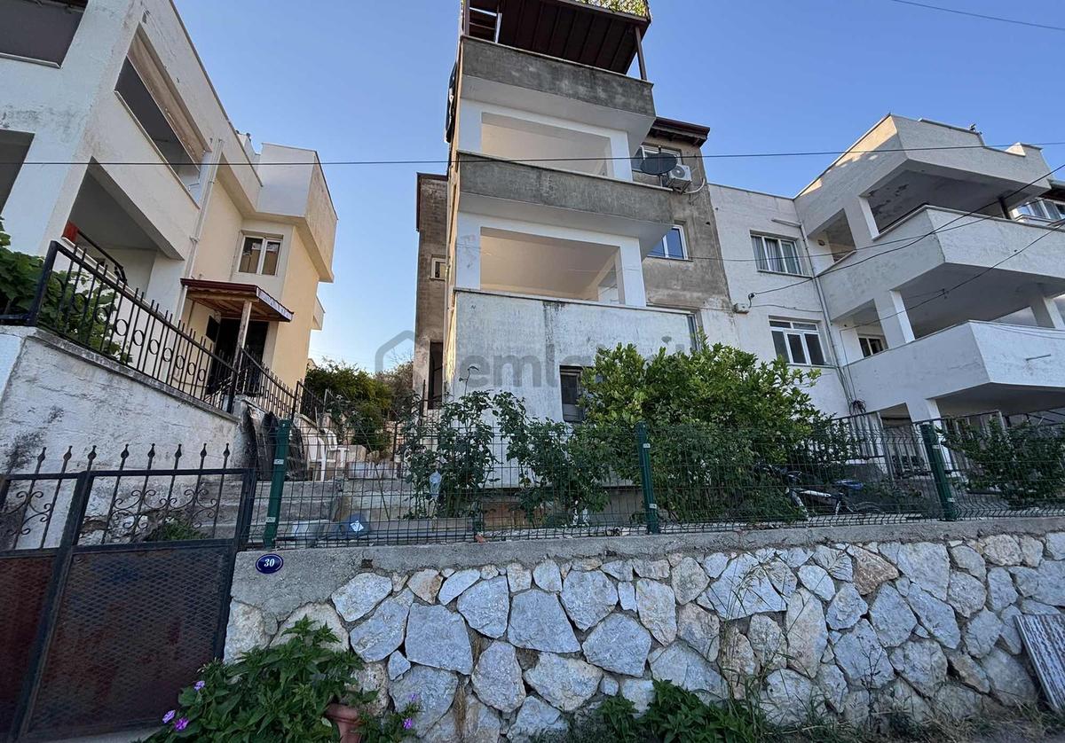 Karaburun Merkezde Satılık Bahçe Katı Daire - 12