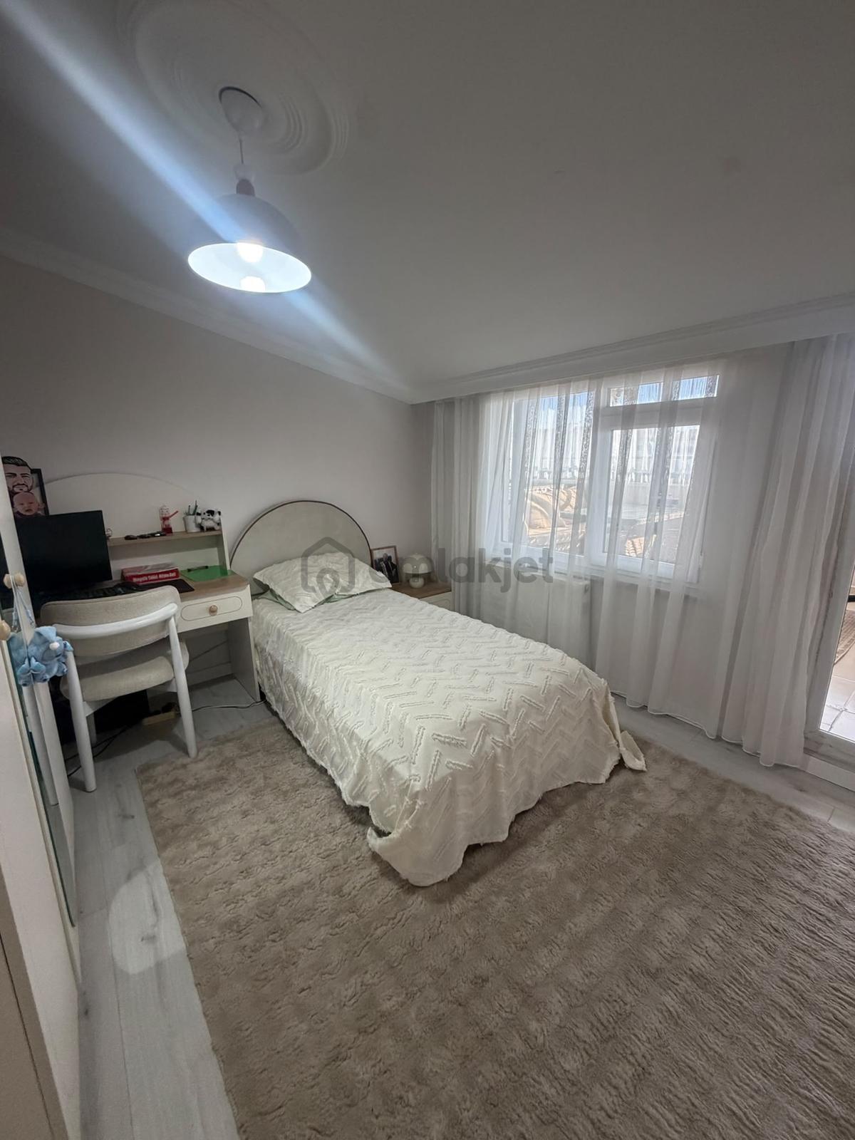 Bağlık Mahallesi'nde Teraslı 3+1 Satılık Dubleks Daire - 9