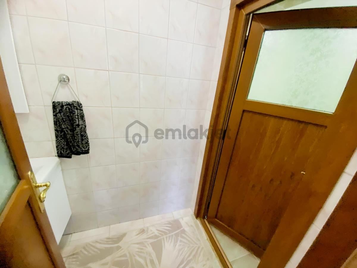 Sular Emlak'tan Halkalı Meydanda Satılık Daıre 4kat - 30