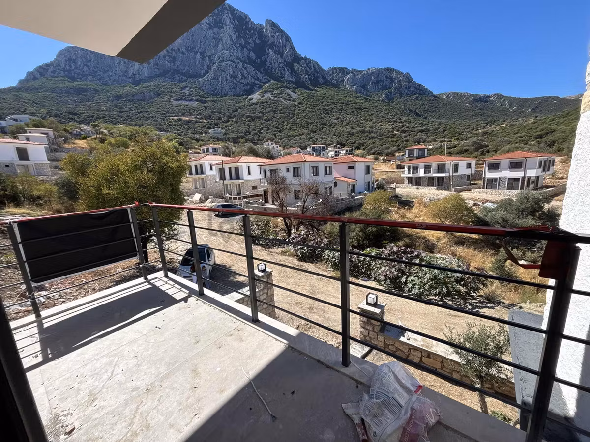 Karaburun Saip Mahallesinde 3+1 Tam Müstakil Satılık Villa - 32