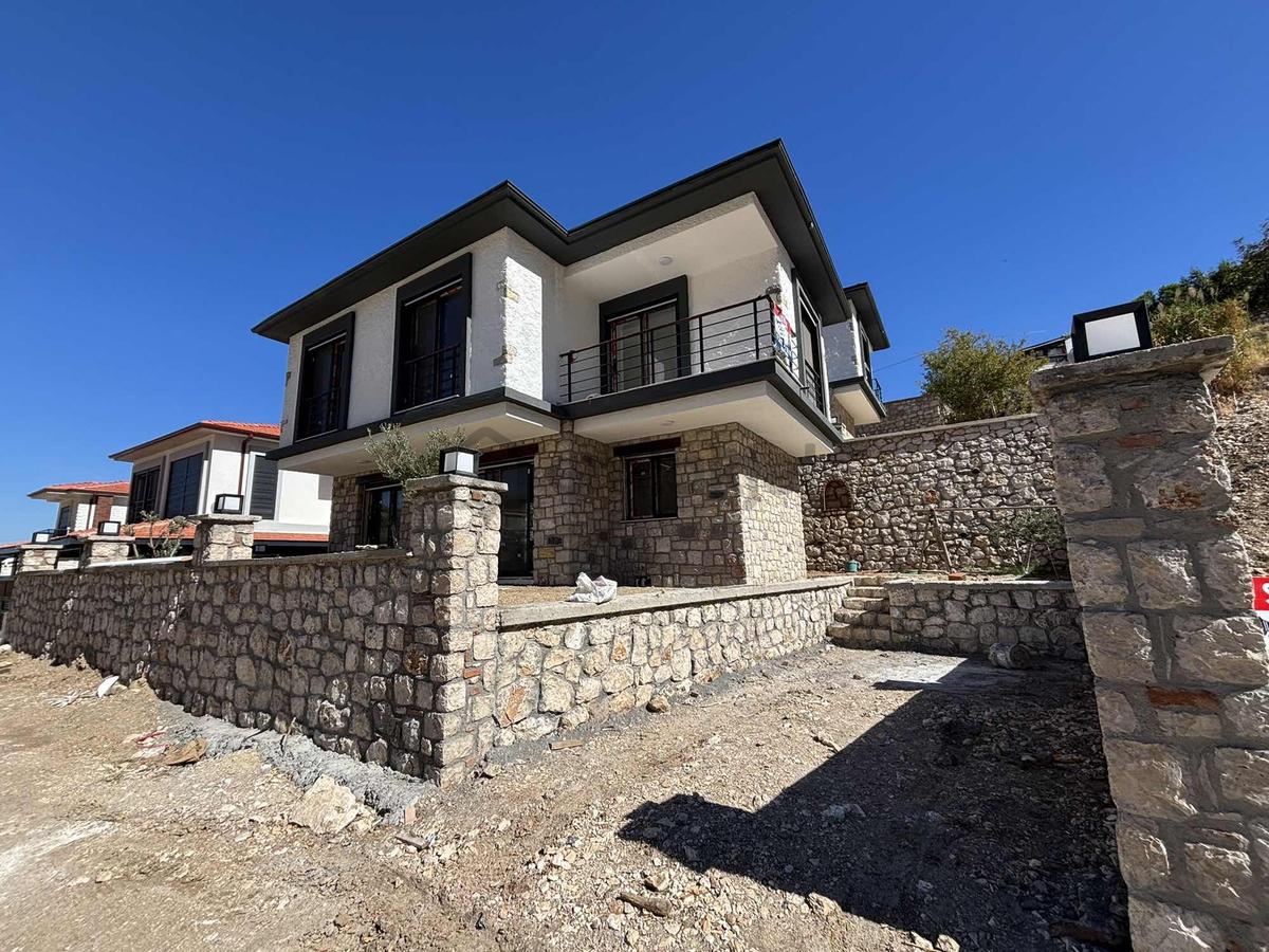 Karaburun Saip Mahallesinde 3+1 Tam Müstakil Satılık Villa - 14