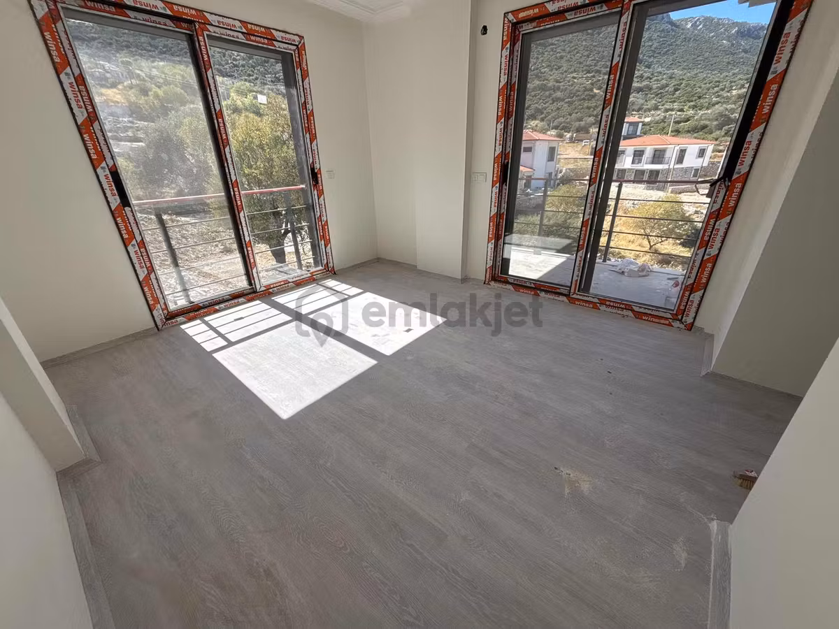 Karaburun Saip Mahallesinde 3+1 Tam Müstakil Satılık Villa - 29