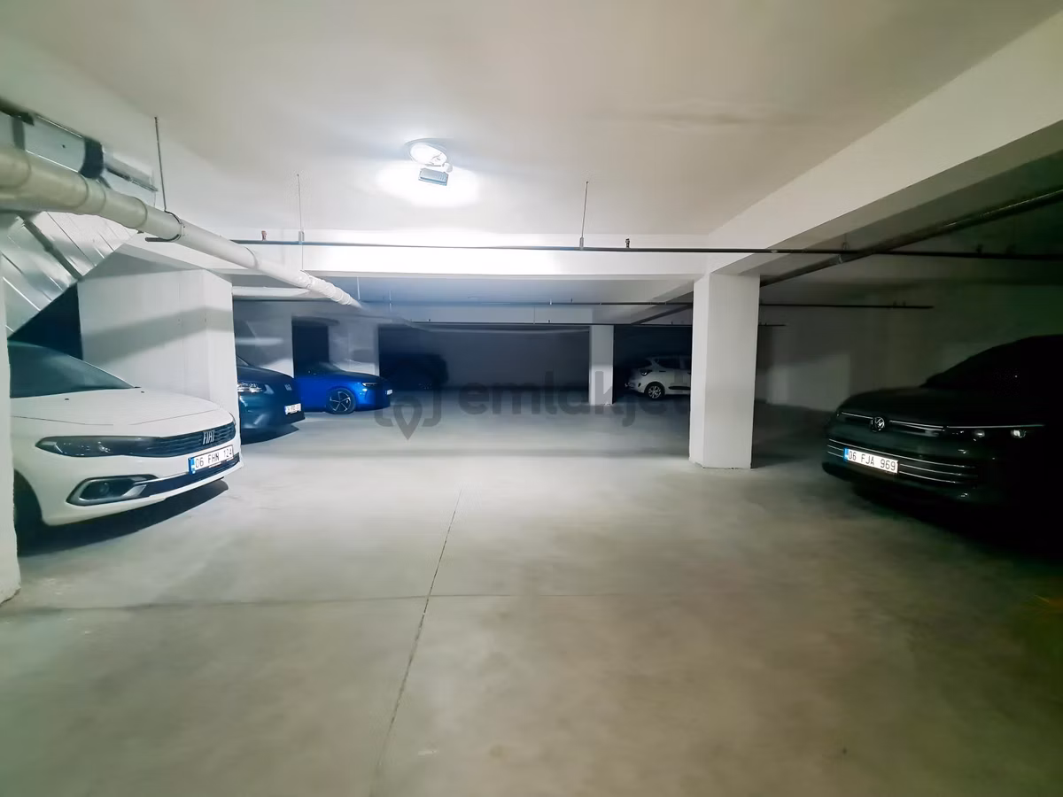 Baglıca Cadde Üzerı Kök Tapulu Fırsat Daıre - 22