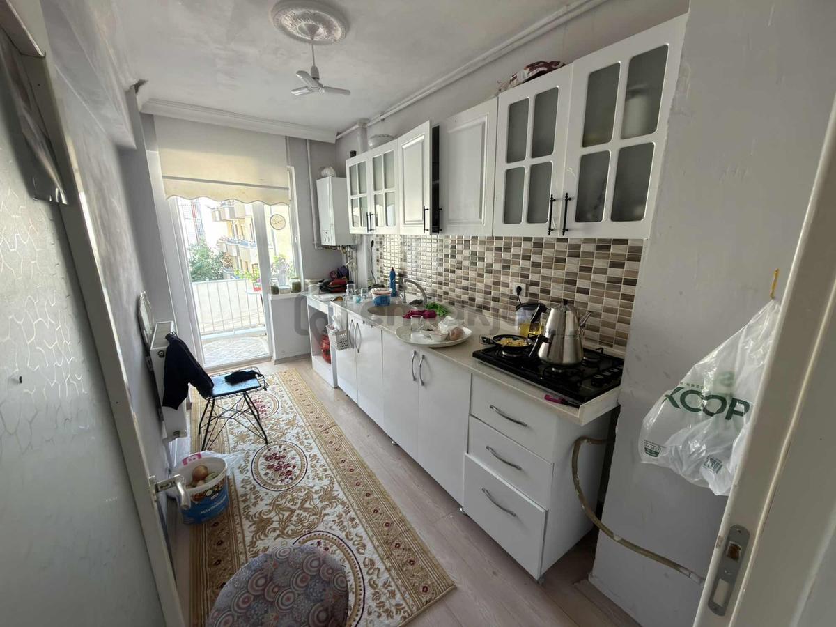 Merkezde Yapılı Ön Cephe Satılık 2+1 - 25