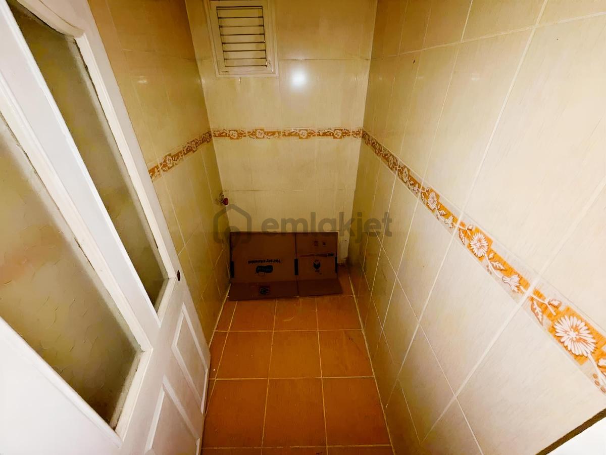 Alsancak'ta Full Yapılı Bahçe Katı 3+1 Daire - 19