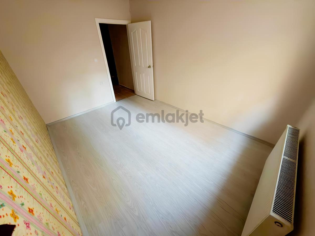 Alsancak'ta Full Yapılı Bahçe Katı 3+1 Daire - 11