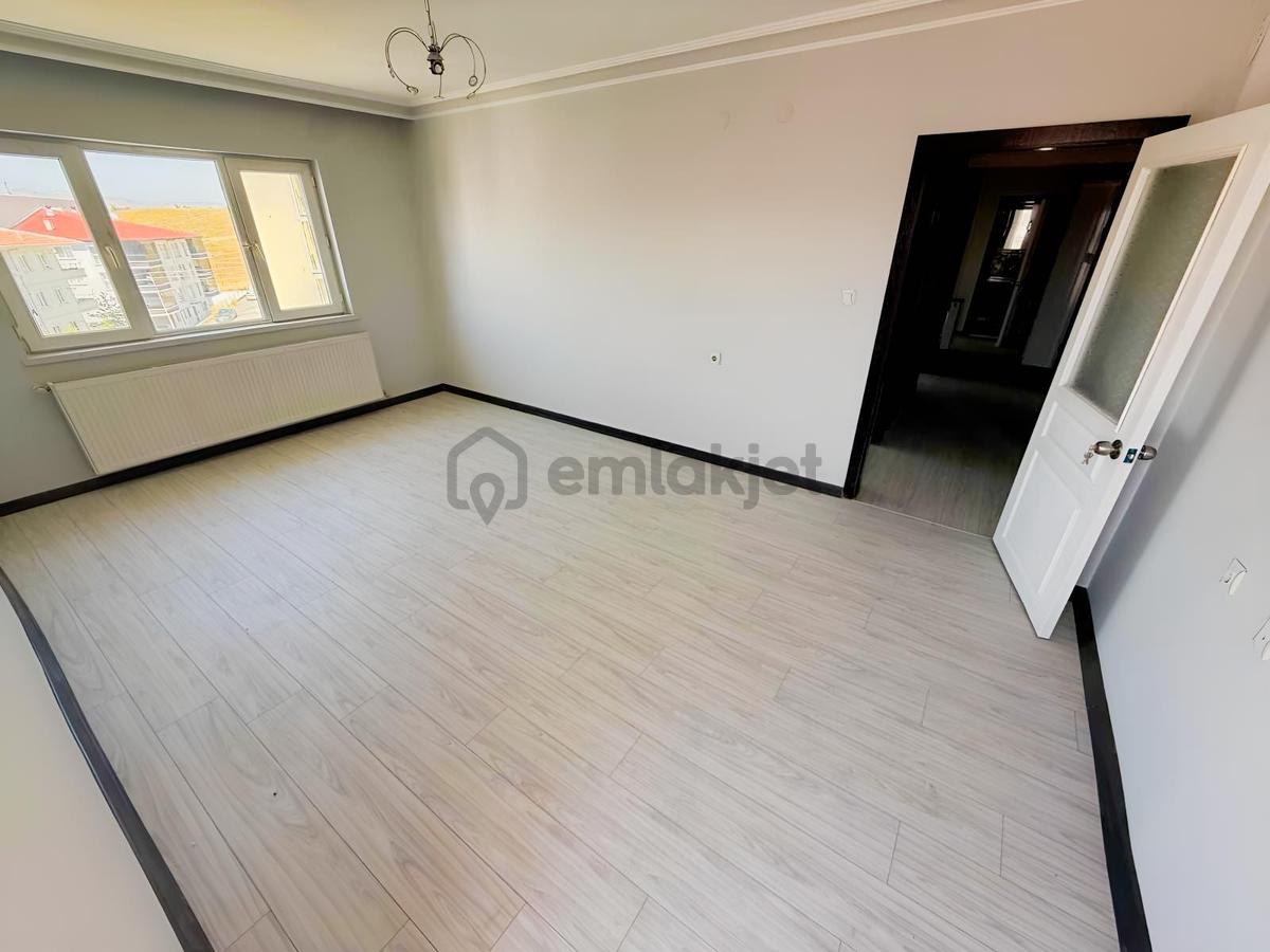 Merkezi Konumda Full Yapılı Asansör'lü 3+1 Satılık - 7