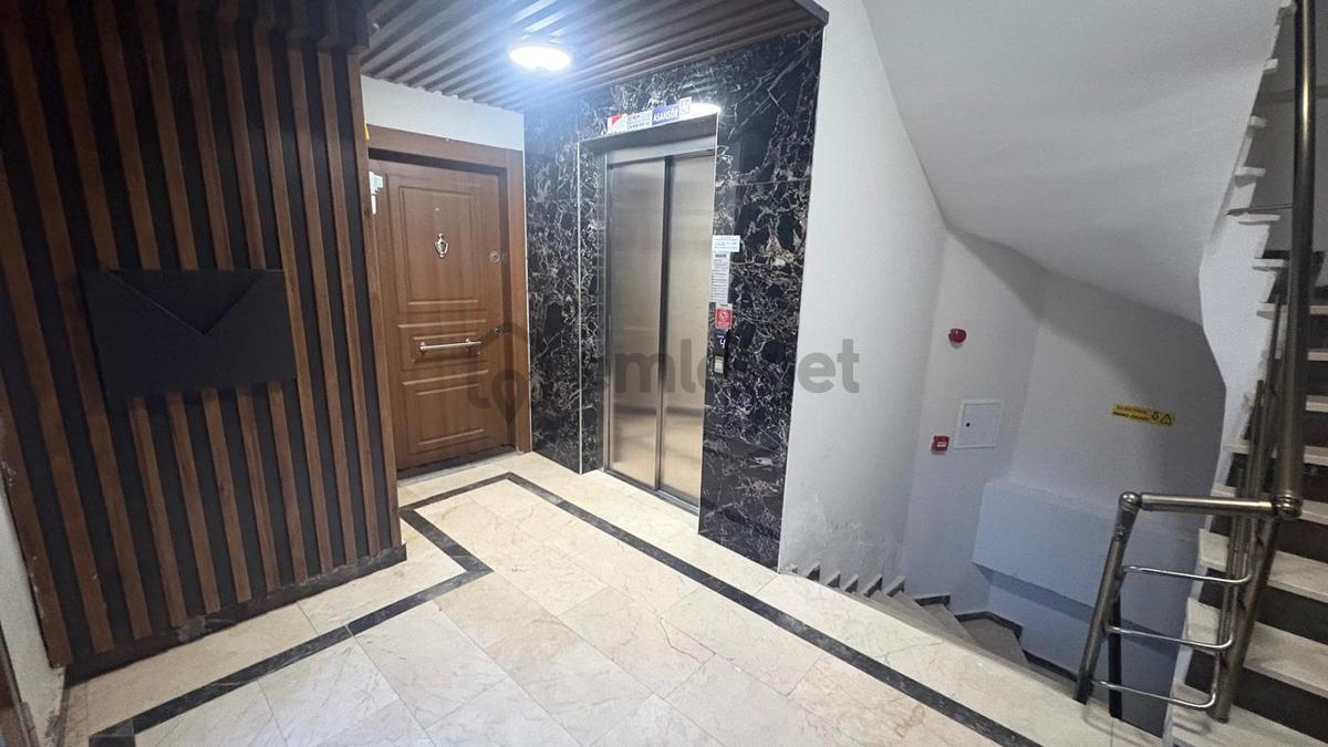 İdealtepe Sahilde Ayrı Mıtfak Balkonlu Geniş 1+1 Daire - 24