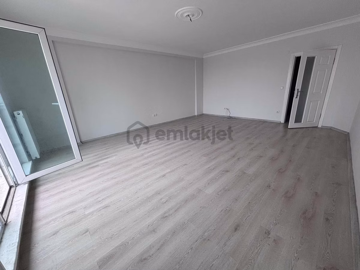 Samsun Kalkancı Mahallesinde Satılık 3+1 Geniş Daire - 14