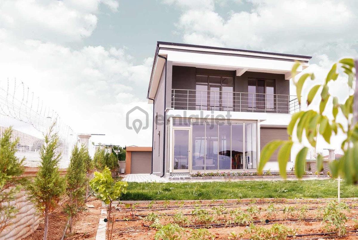 Acr'den Gülistan Parsellerinde 4,5 + 1 Villa! - 2