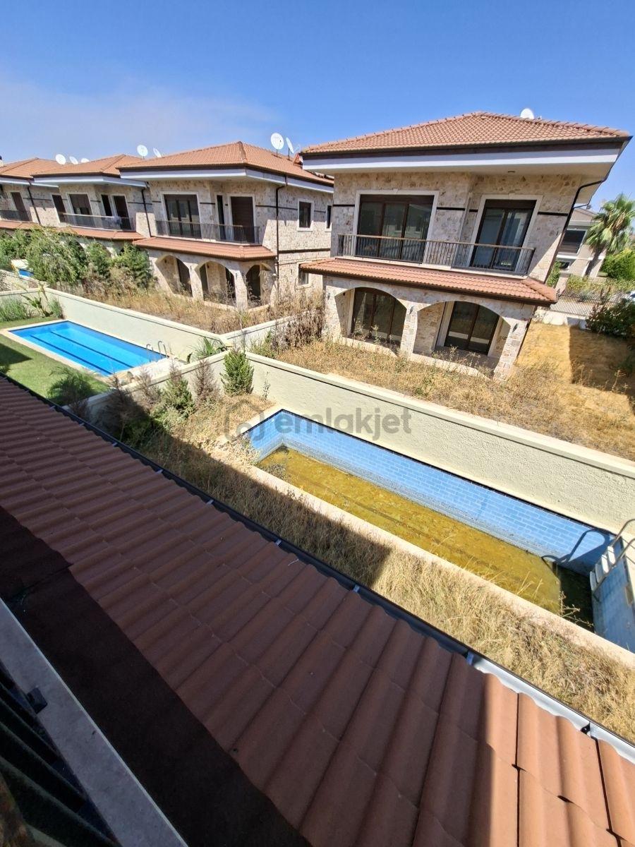 Lüks Villa - 12