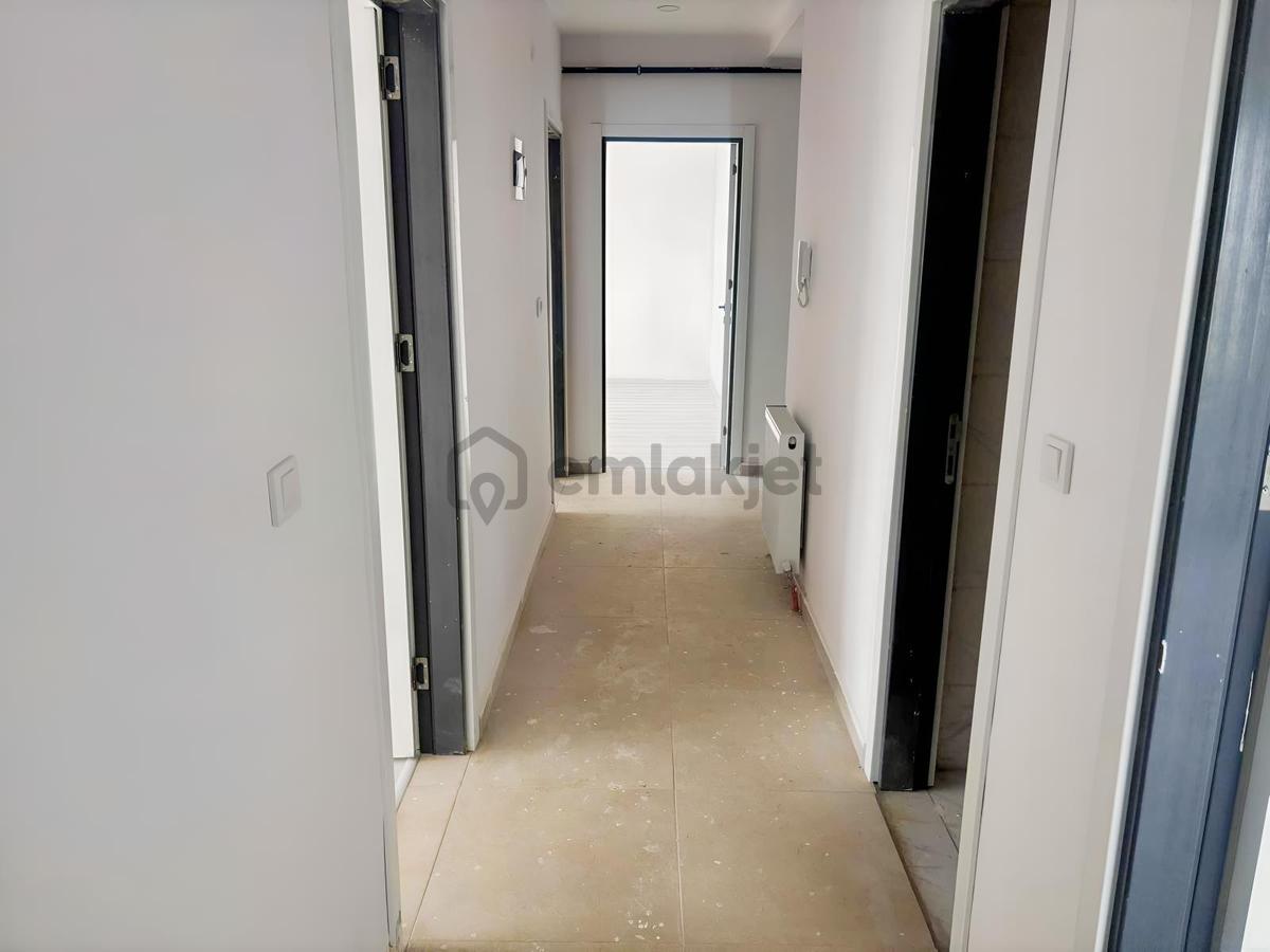 Kardelen Mahallesinde Satılık 3+1 Daire - 8