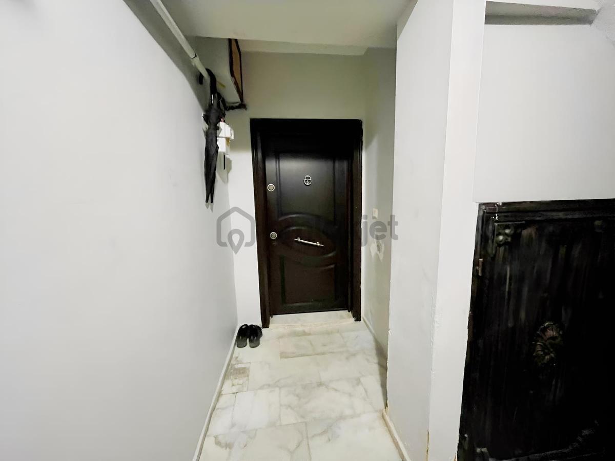 Buca'nın Merkezinde Bahçeli Daire Konforu - 3