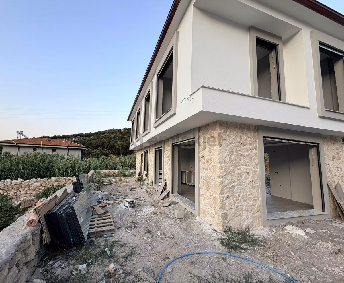 Karaburun'da Deniz Ve Doğa Manzaralı, Sıfır 3+1 Dubleks Villa - 18