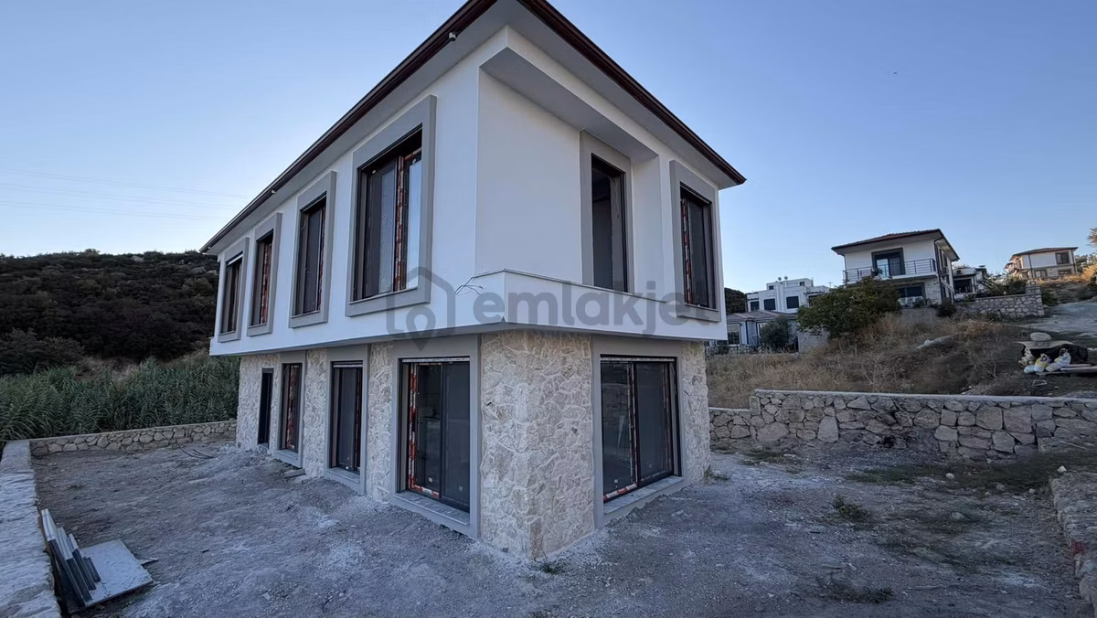Karaburun'da Deniz Ve Doğa Manzaralı, Sıfır 3+1 Dubleks Villa - 10