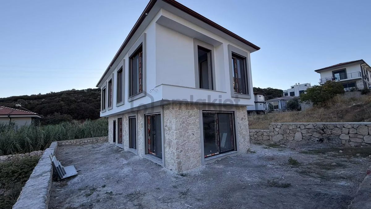 Karaburun'da Deniz Ve Doğa Manzaralı, Sıfır 3+1 Dubleks Villa - 2