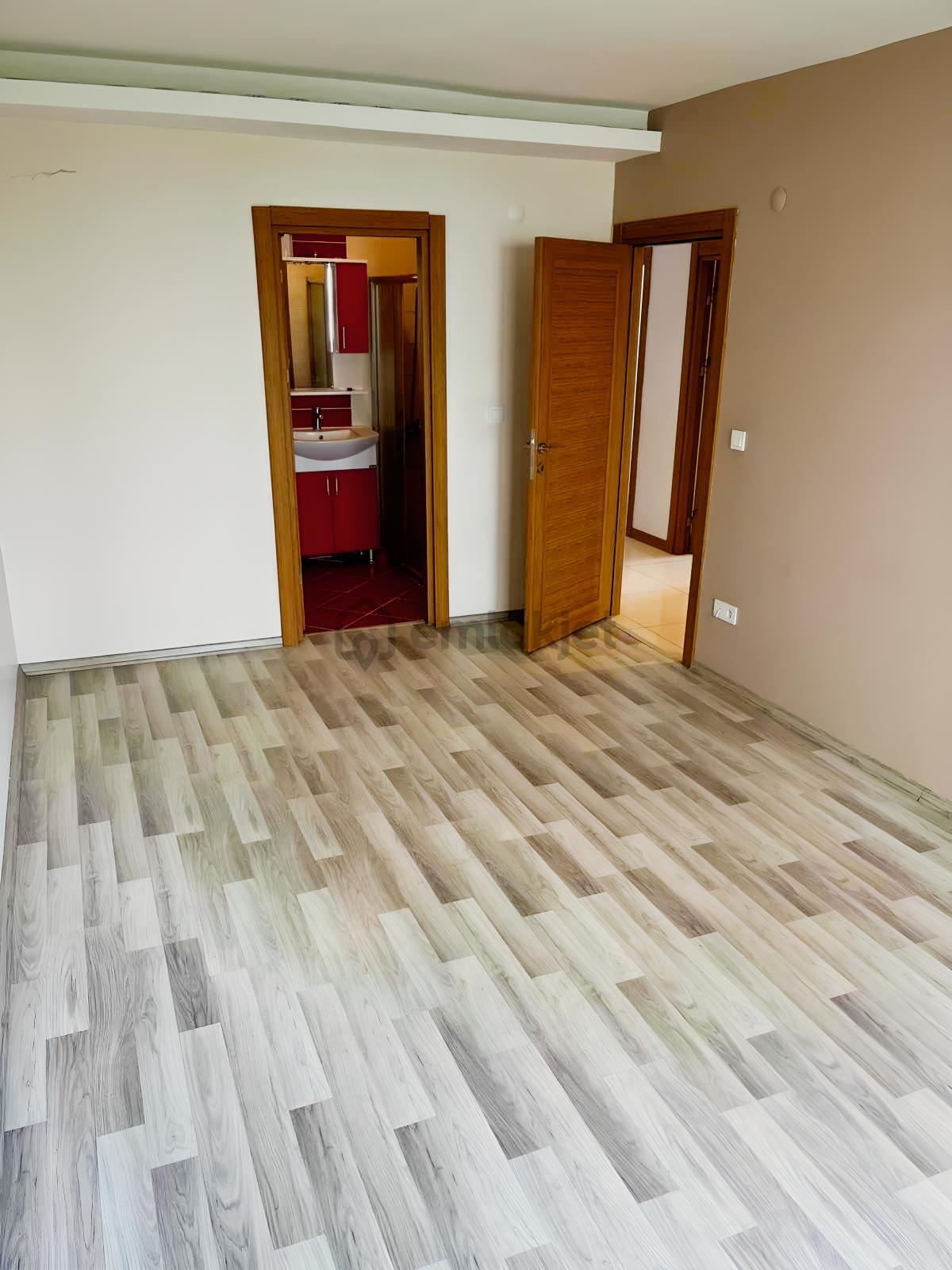 Ferah Evler Sitesinde 3+1 Ebeveyn Banyolu Otoparklı Daire - 16