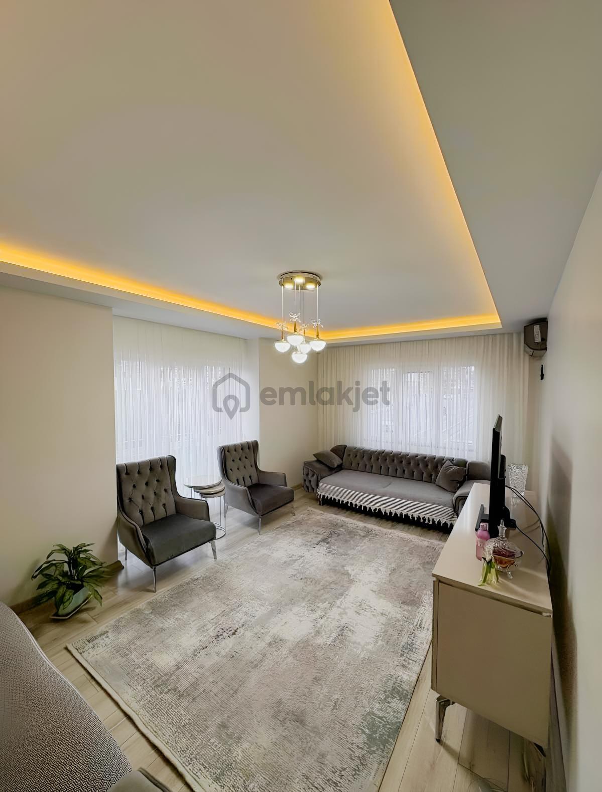 Ladin Evleri-2 Sitesi'nde Ebeveyn Banyolu Havuzlu 3+1 Daire - 14