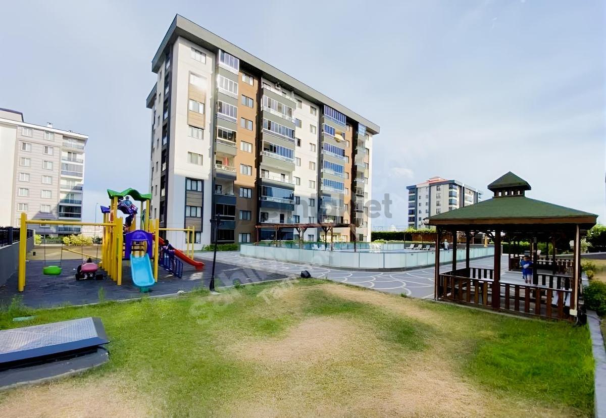 Ladin Evleri-2 Sitesi'nde Ebeveyn Banyolu Havuzlu 3+1 Daire - 6