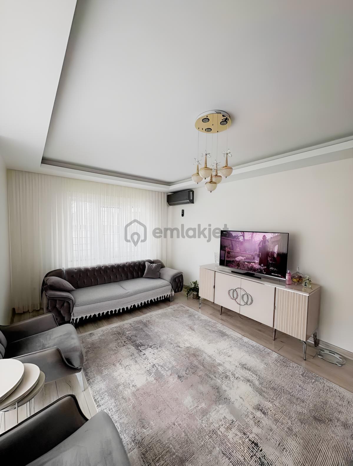 Ladin Evleri-2 Sitesi'nde Ebeveyn Banyolu Havuzlu 3+1 Daire - 18