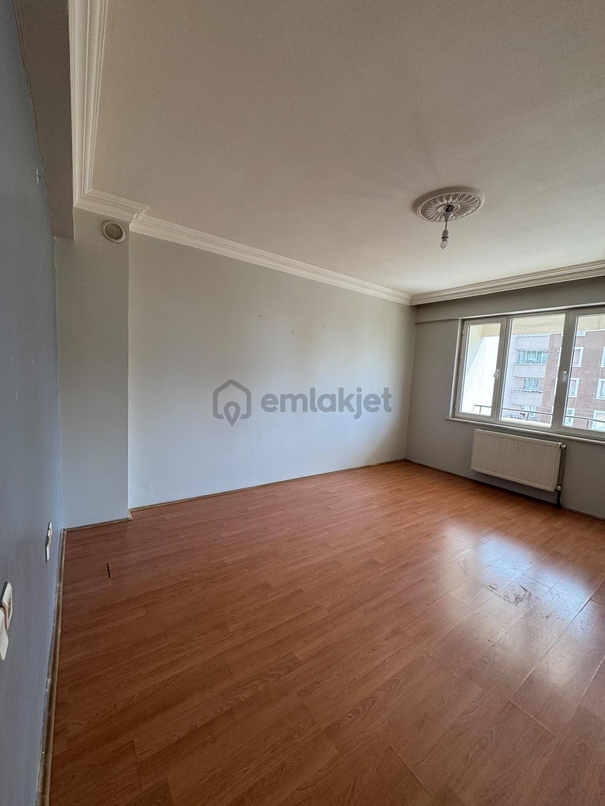 Geniş 3+1 Kiralık Daire - 13