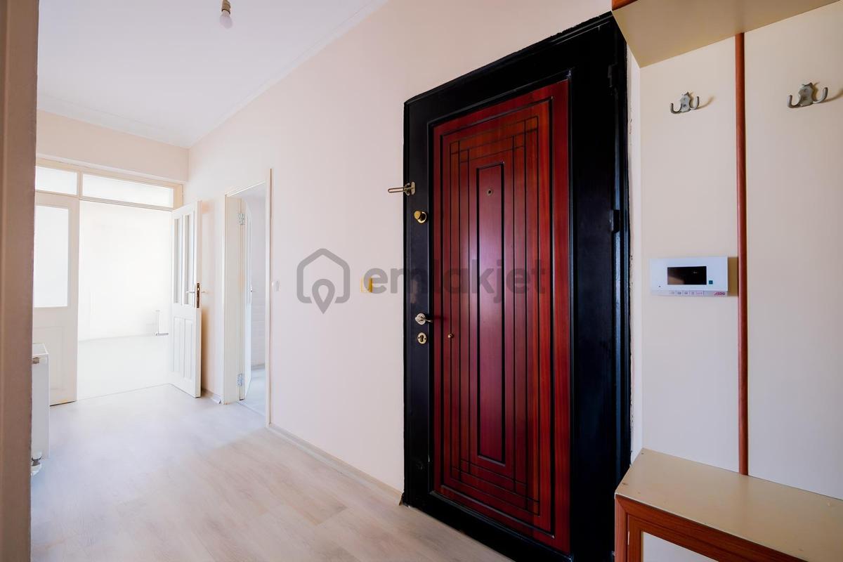 Konyaaltı En Değerli Bölgesinde Satılık Geniş Daire - 11