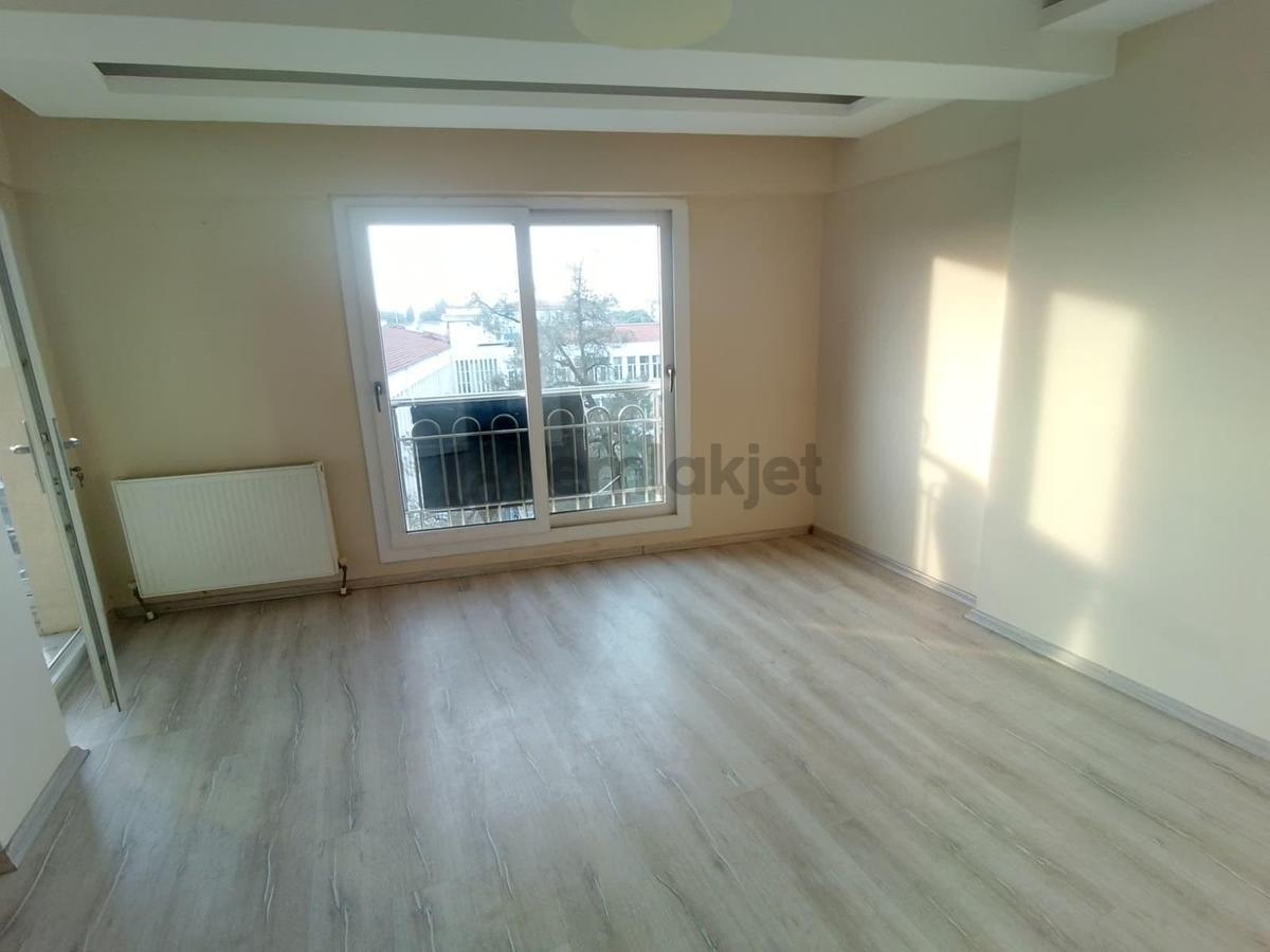 Remax Pin'den Atatürk Devlet Karşısı 2+1 Ayrı Mutfak Asansörlü - 8