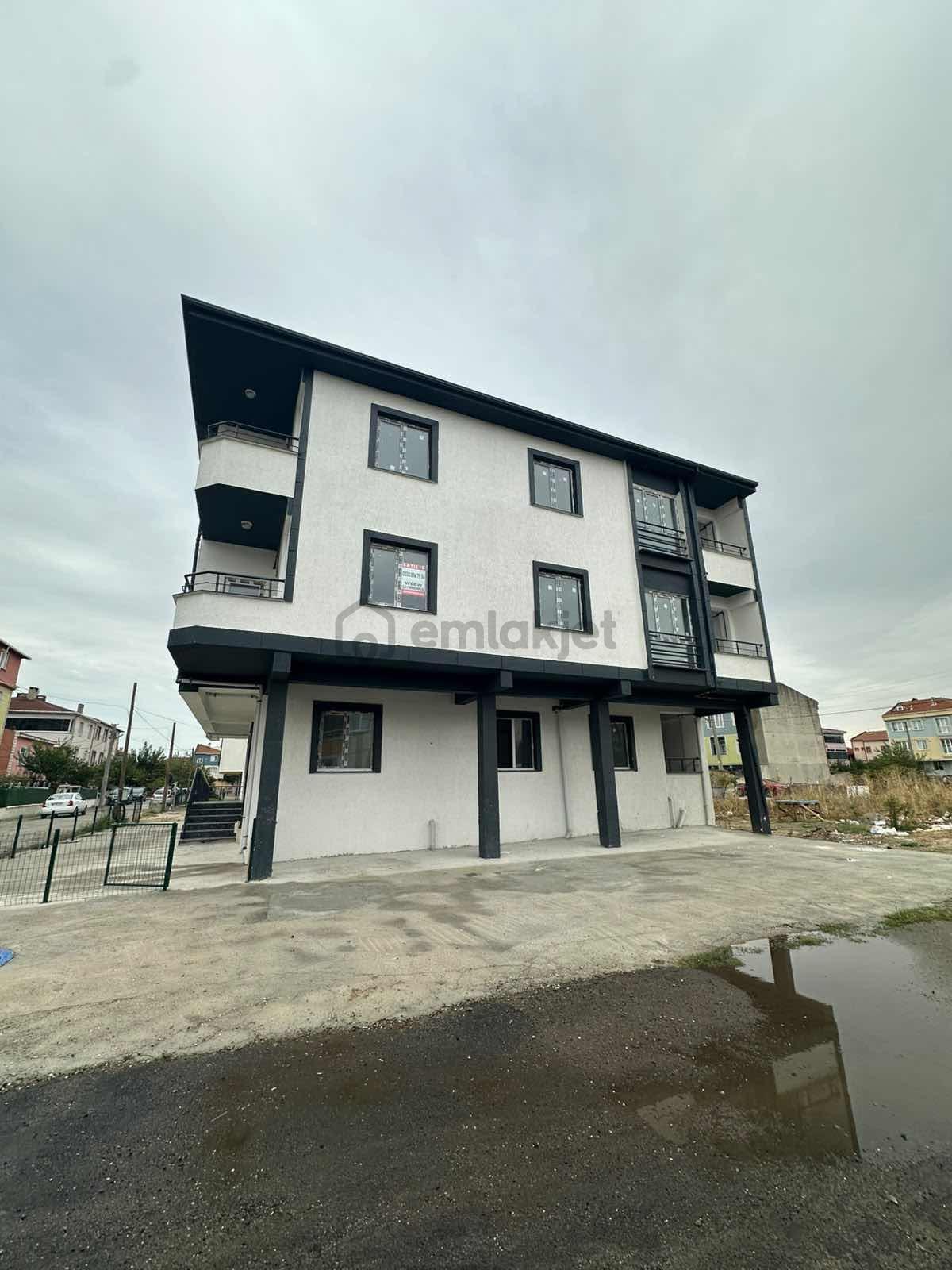 Havuzlar Da Satılık Emsallerin Altında 2+1 Sıfır - 22