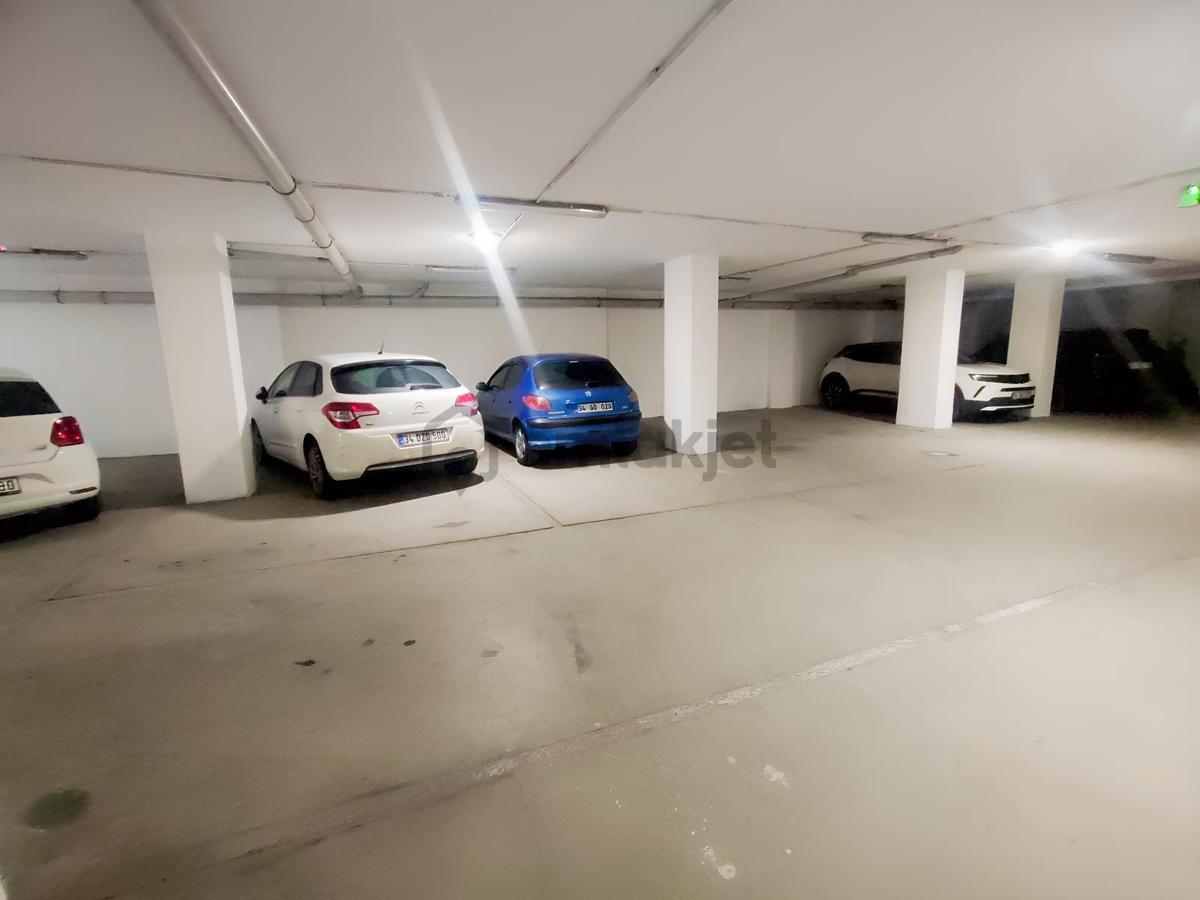 Otoparklı Asansörlü Manzaralı (2 Ayrı Daire Gibi) Dubleks 4+2 - 2