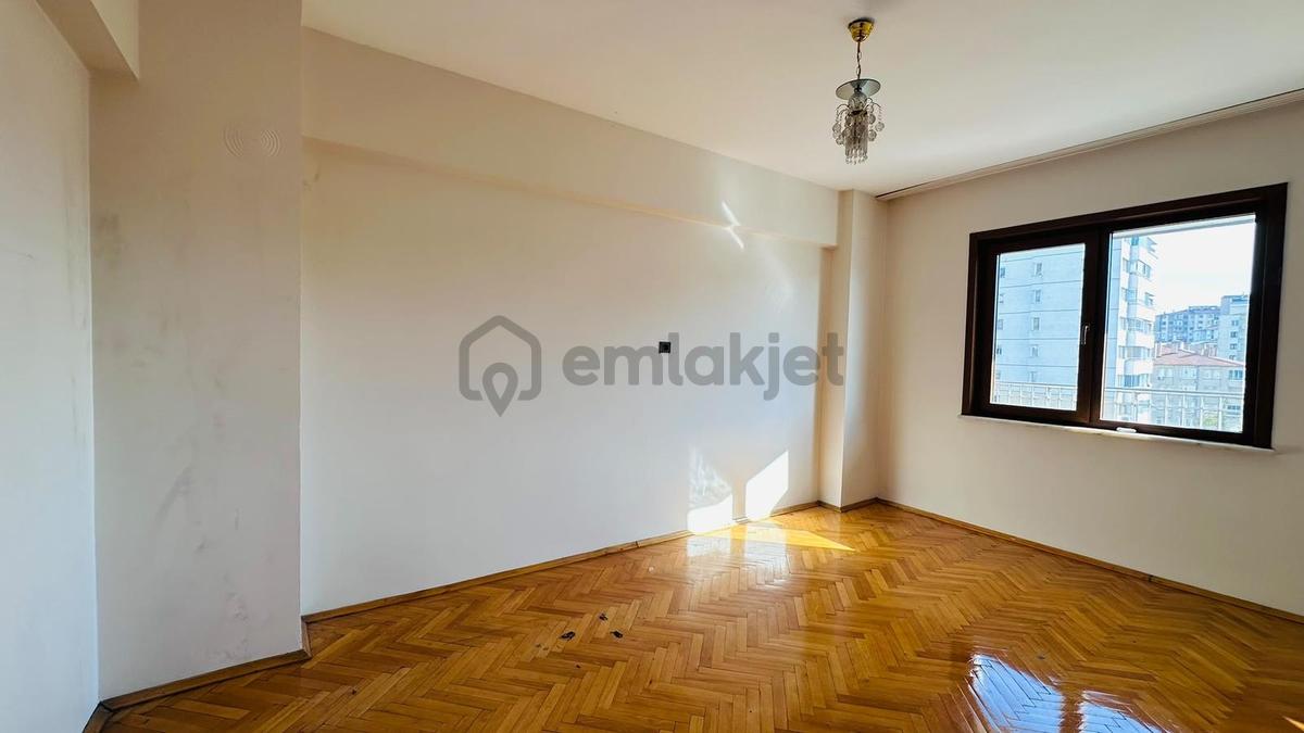 Tuna Caddesin'de Kiralık 3+1 Daire - 16
