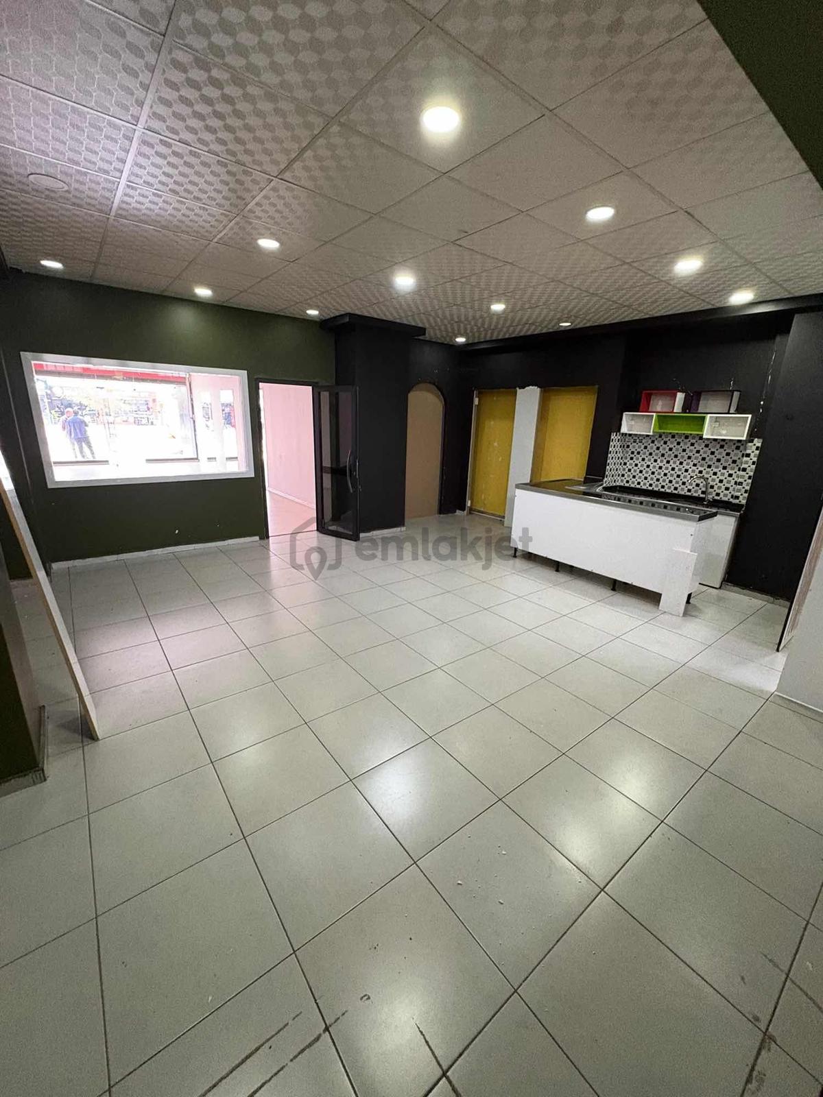 75 Bower Hastanesi Arkası Kiralık Dükkan - 3