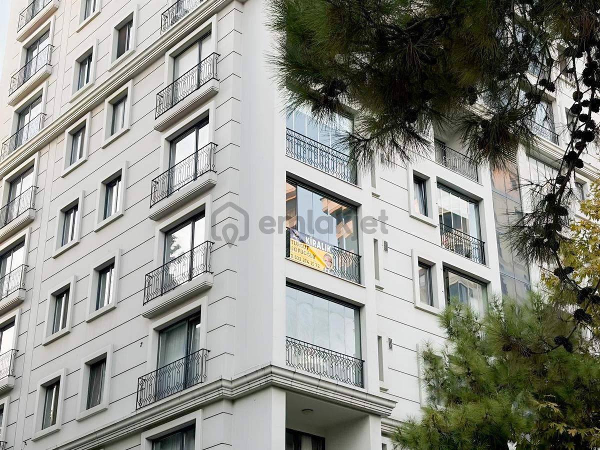 Kozyatağı Eşyalı Kiralık Daire