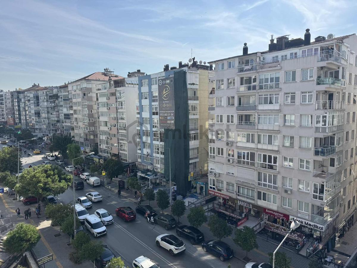 Bürmen'den Hatay Caddesi Üzeri Asansörlü Deniz Manzaralı - 10