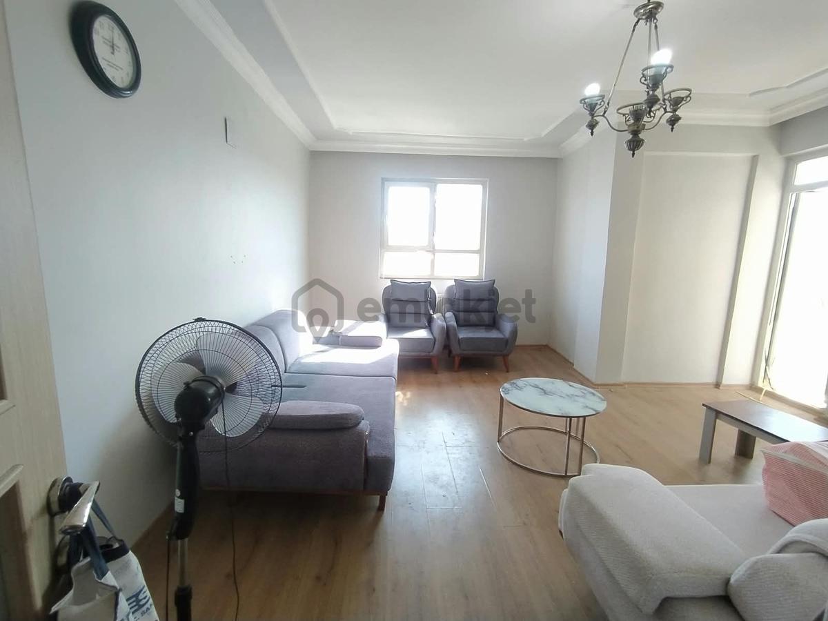 Güzel Emlak Tan Emniyet Caddesinde Kiralık - 6