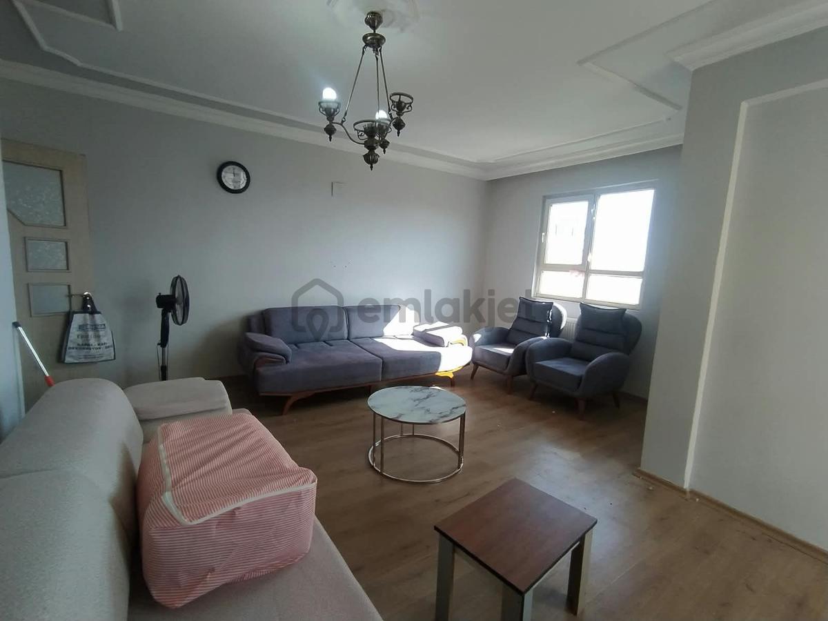 Güzel Emlak Tan Emniyet Caddesinde Kiralık - 7