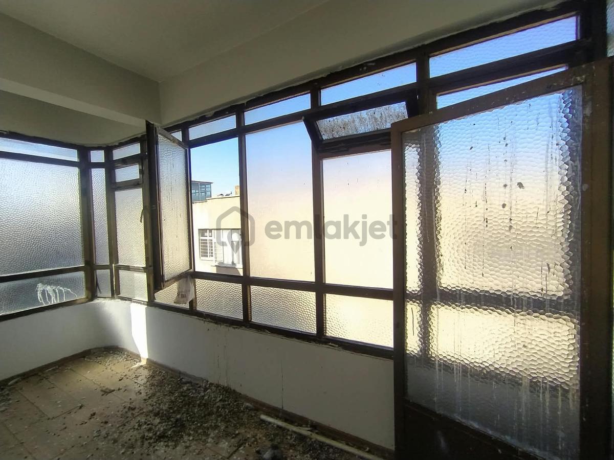 Güzel Emlak Tan Emniyet Caddesinde Kiralık - 15