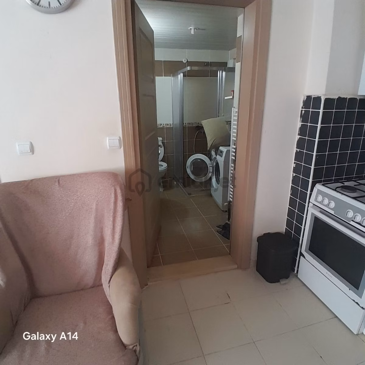 Kiralık 1+1 Eşyalı Daire Eğ.araş.hastaneyakın Temiz Yeni Boyalı