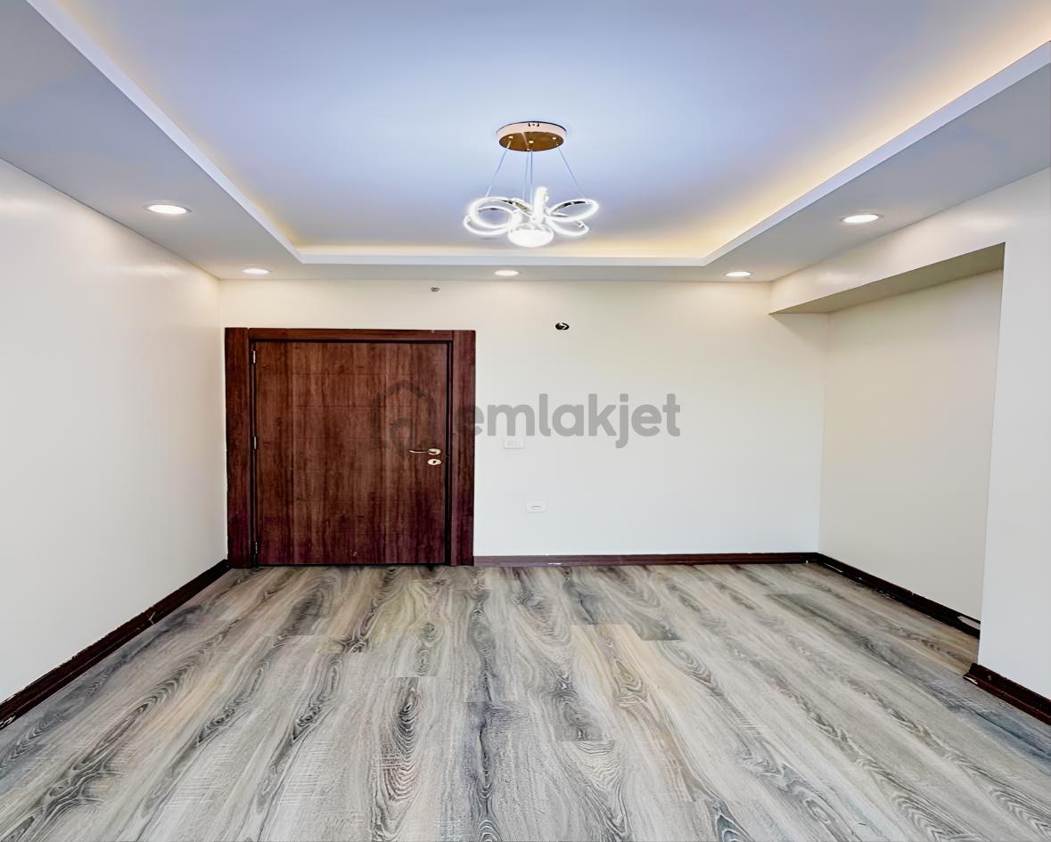 Site İçerisinde Aile Oturumuna Uygun Geniş Ebeveyn Banyolu 2+1 - 12