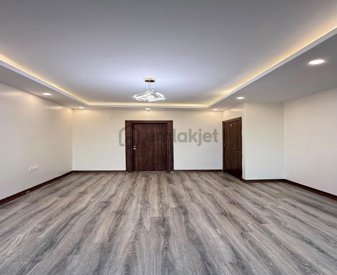 Site İçerisinde Aile Oturumuna Uygun Geniş Ebeveyn Banyolu 2+1 - 14
