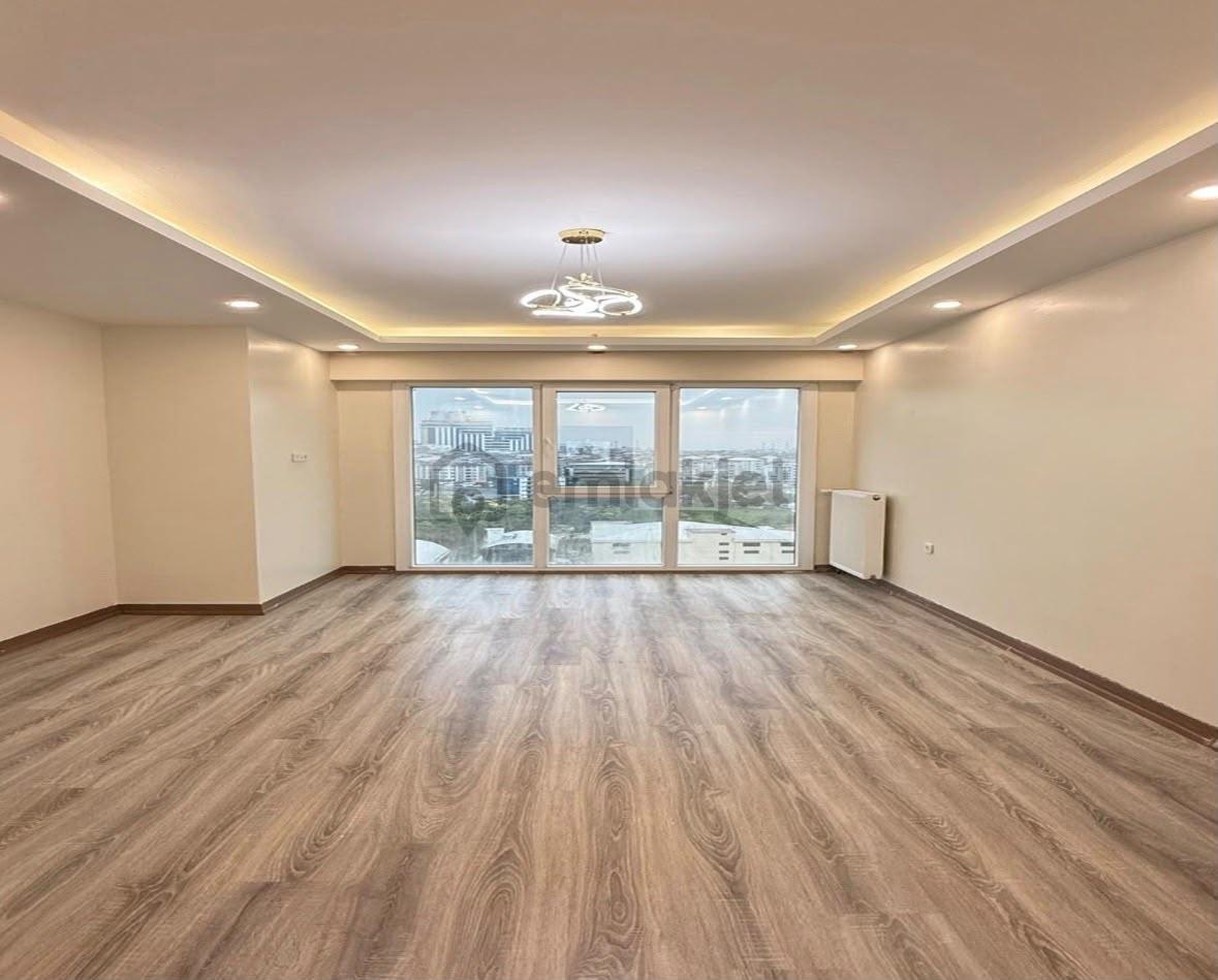 Site İçerisinde Aile Oturumuna Uygun Geniş Ebeveyn Banyolu 2+1 - 22