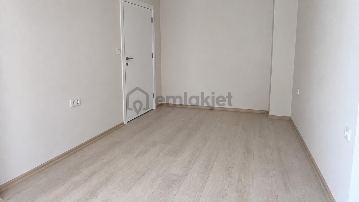 Karşıyaka Bahçelievler'de Sıfır Binada Satılık 2+1 Daire - 11