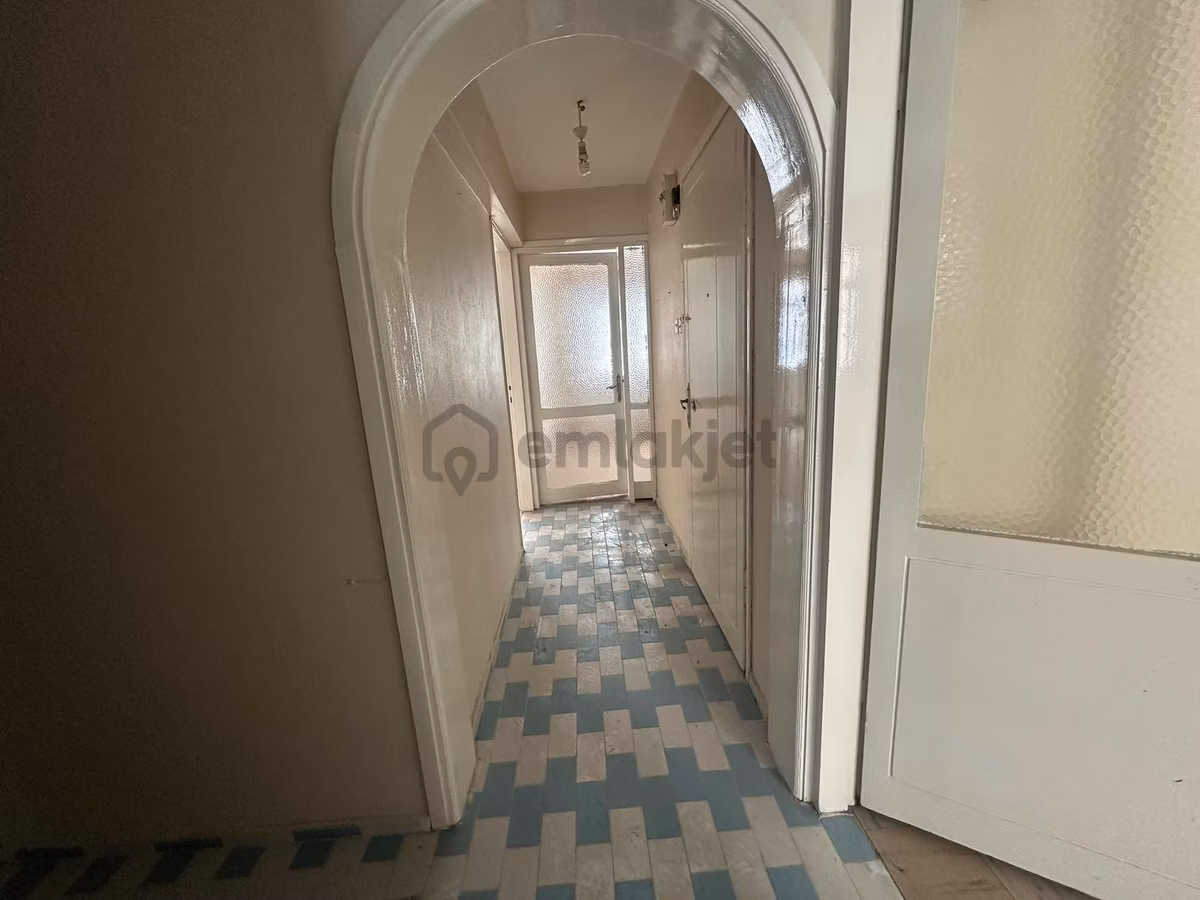 Üçyol Meydanın'da Satılık 2+1 Kapalı Mutfak Daire - 9