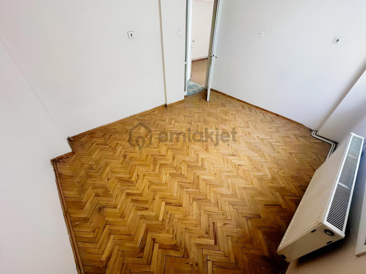 Üçyol Meydanın'da Satılık 2+1 Kapalı Mutfak Daire - 6