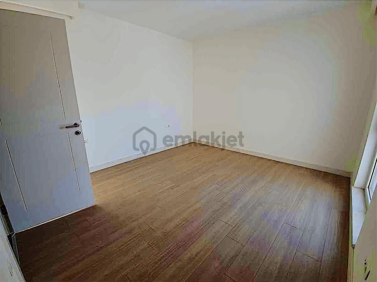 Remax Model Den Sinpaş Aqua City D1 Blokta 3.5+1 Satılık Daire - 12