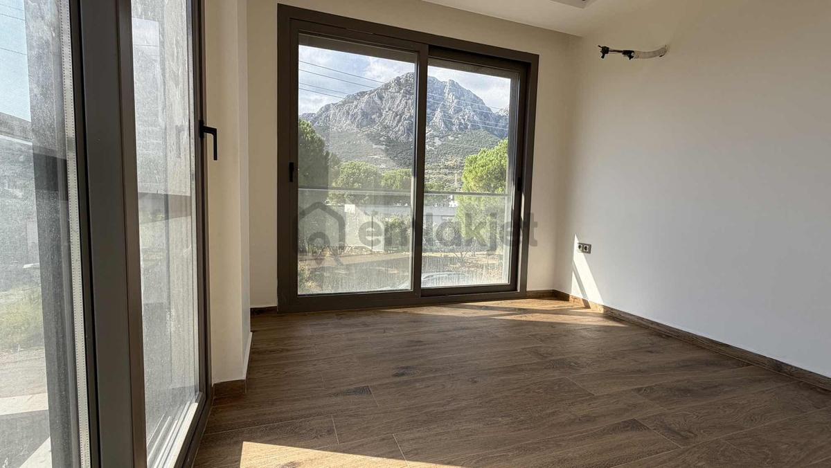 Karaburun Saip Yalı Mevkii | Denize 150 Mt | Müstakil 3+1 Villa - 13