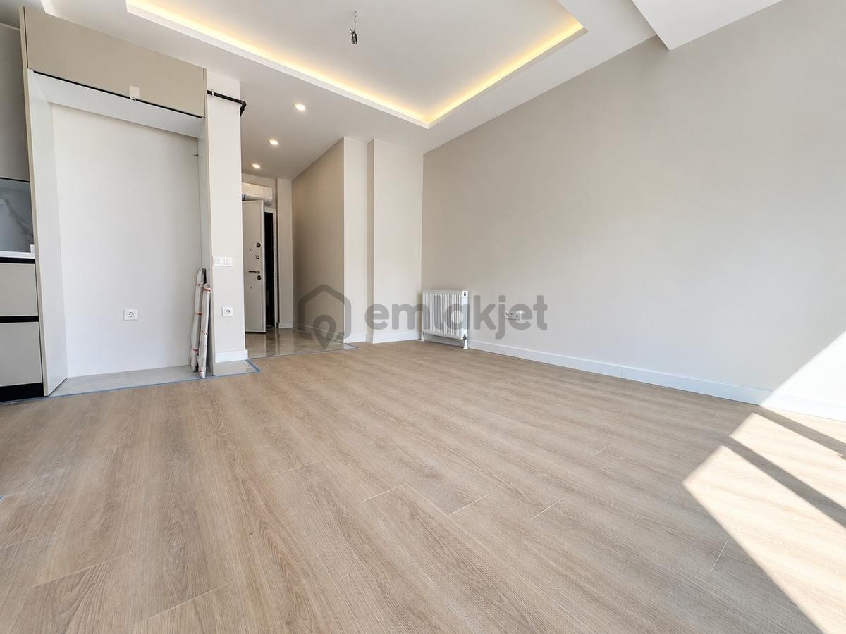 Suadiye De Bağdata Çok Yakın Konumda Balkonlu 1+1 - 26