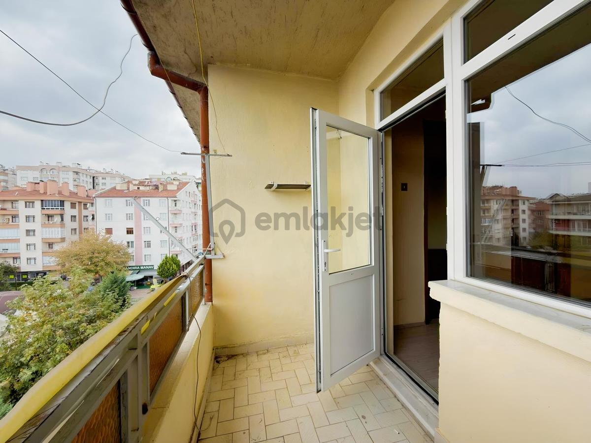 Araplar Mah. Mutluerler Yanı Kiralık 3+1 Kombili Daire - 24