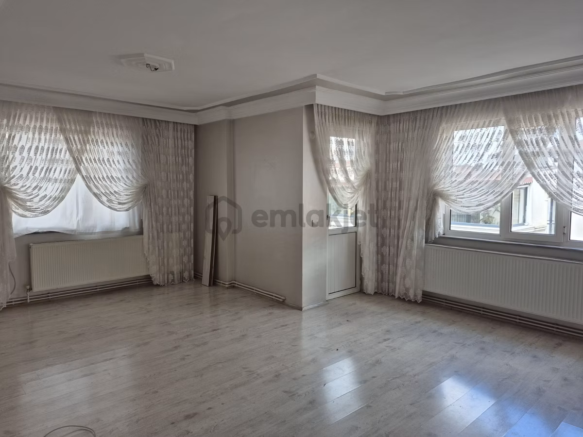Hacıhalil Mah Kiralık 3+1 Daire - 8